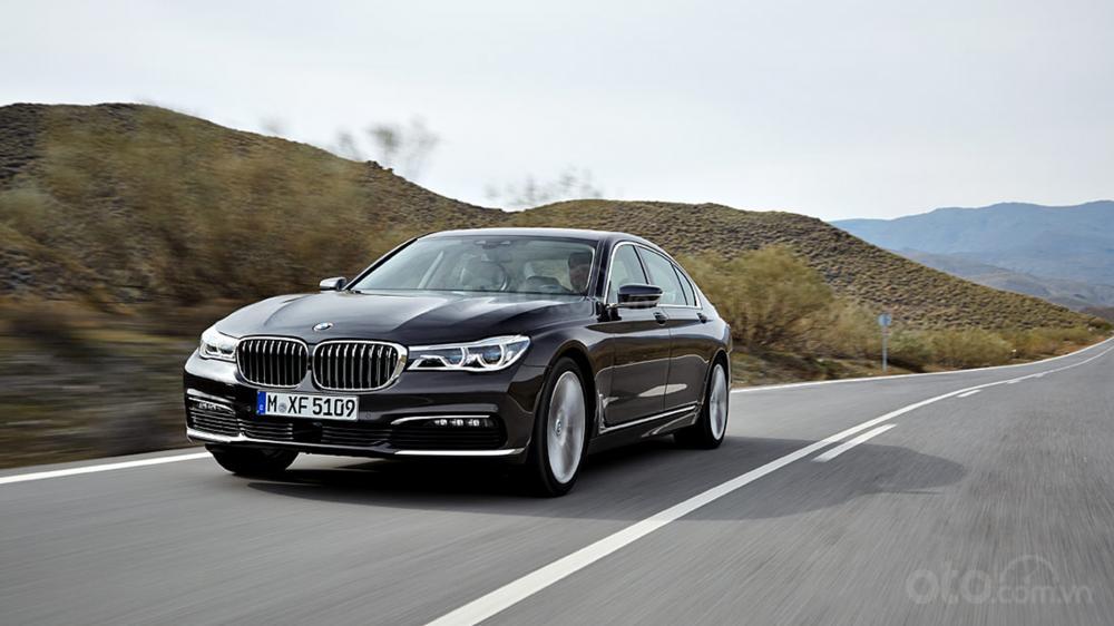 BMW 7-Series màu đen phiên bản 2019...