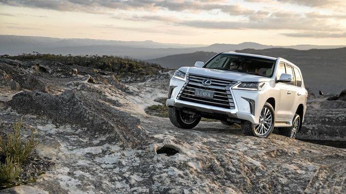 Trang bị an toàn của Lexus LX570 2019...