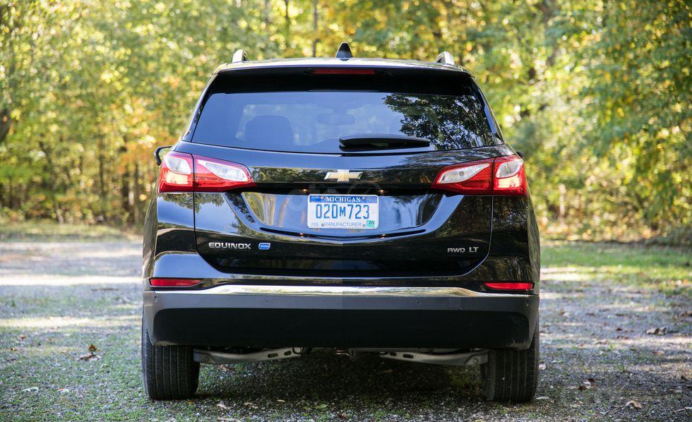 Chính diện đuôi xe Chevrolet Equinox 2019