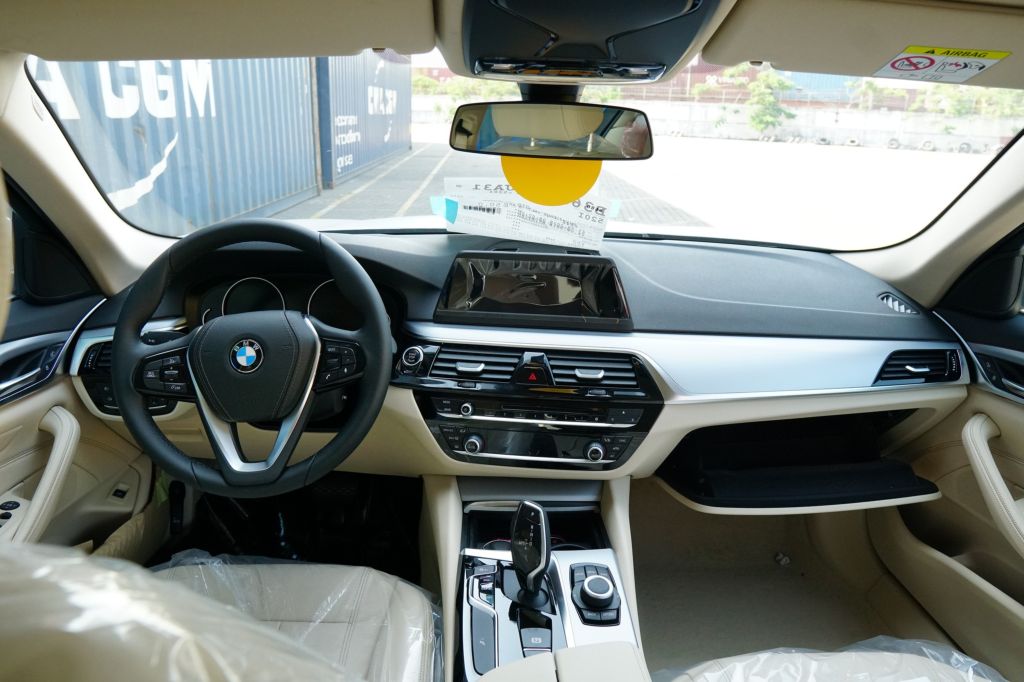 Giá lăn bánh xe BMW 5-Series 2019 thế hệ mới - Ảnh 1.
