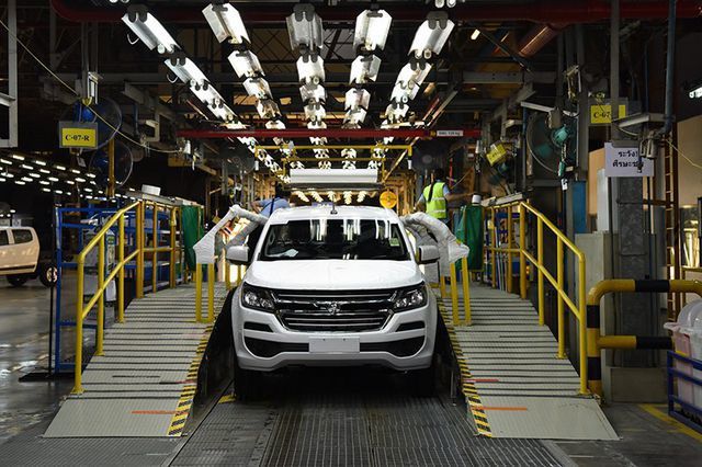 Người Việt sắm 276.800 ô tô trong năm 2018, không thấm vào đâu so với Thái Lan A2