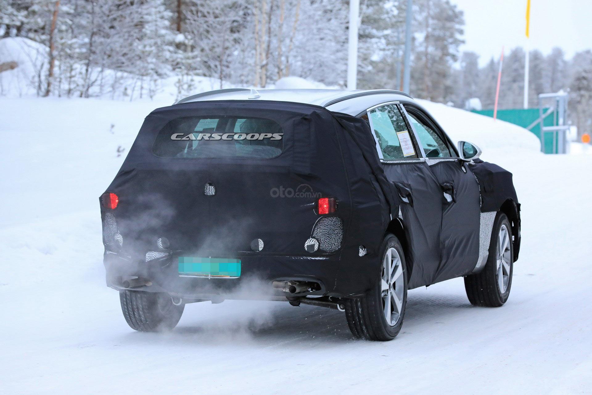 Genesis GV80 SUV đuôi xe