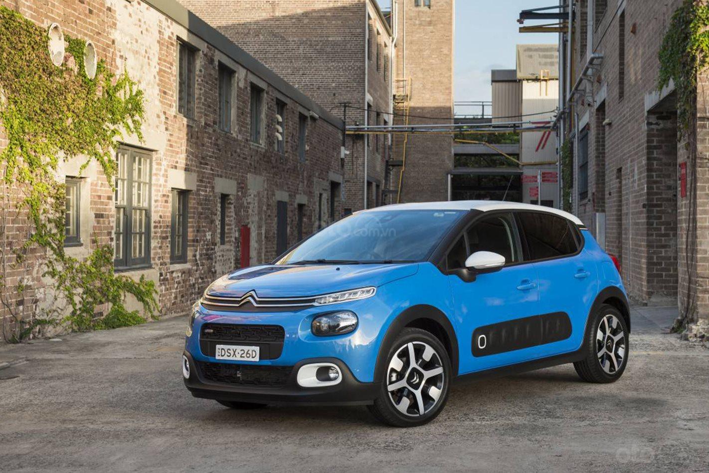 Top 10 mẫu xe tốt nhất dành cho tài xế trẻ - Citroen C3 tươi tắn