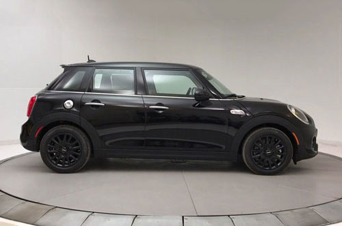 Top 10 mẫu hatchback tốt nhất hiện nay: MINI Hardtop 4 cửa 2019 Top 10 mẫu hatchback tốt nhất hiện nay: MINI Hardtop 4 cửa 2019.