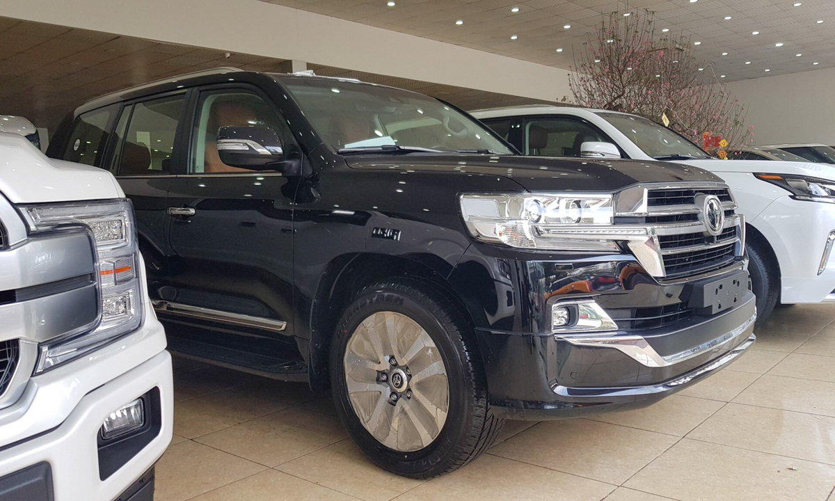 Toyota Land Cruiser MBS Autobiography 2019 bất ngờ hiện hình tại Việt Nam a6