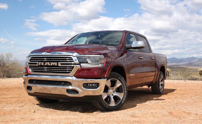 Top 10 xe có động cơ tốt nhất năm 2019: FCA RAM 1500 Top 10 xe có động cơ tốt nhất năm 2019: FCA RAM 1500