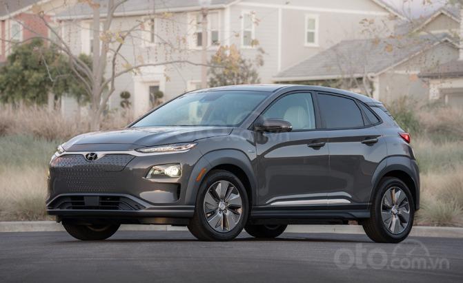 Top 10 xe có động cơ tốt nhất năm 2019: Hyundai Kona EV nổi tiếng Top 10 xe có động cơ tốt nhất năm 2019: Hyundai Kona EV nổi tiếng