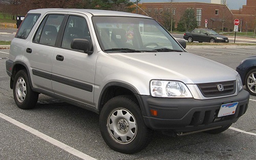 Honda CR-V thế hệ đầu tiên xuất hiện vào năm 1995 Honda CR-V thế hệ đầu tiên xuất hiện vào năm 1995...