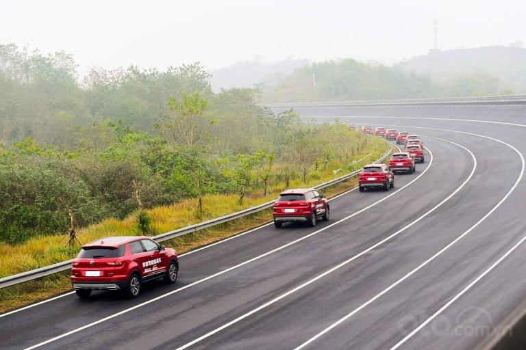 Dàn xe tự lái Trung Quốc lập kỷ lục