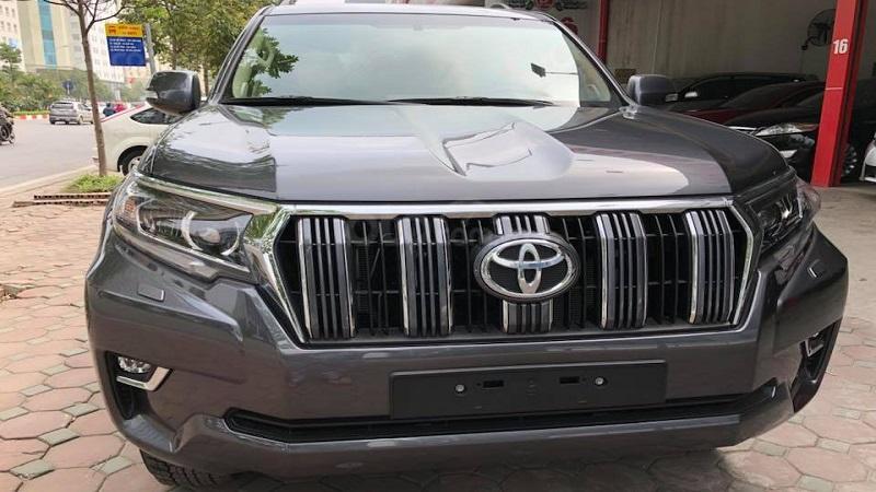 Toyota Land Cruise Prado 2019 co du suc lay lai vi the truoc Ford Explorer