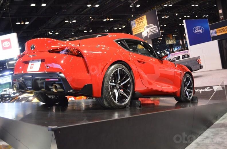 Toyota Supra 2020 đuôi xe