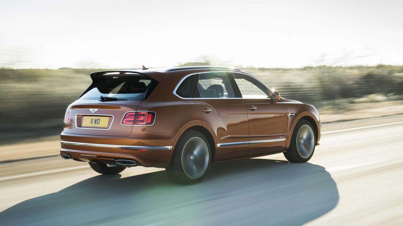 Bentayga Speed chỉ mất 3,6 giây để đạt tốc độ 100km/h...