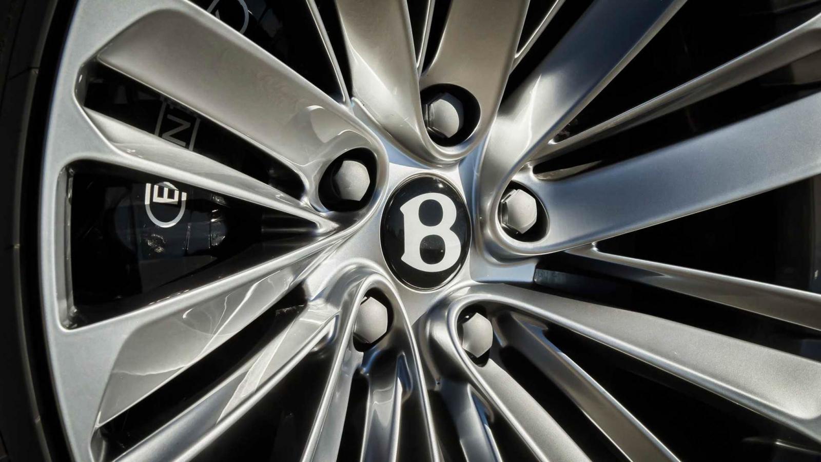 Mâm hợp kim của Bentley Bentayga...
