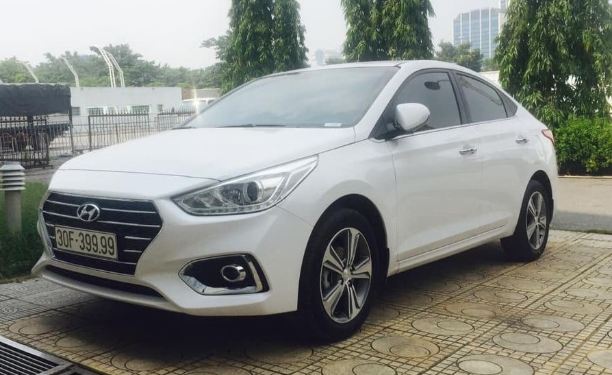 Hyundai Accent biển tứ quý 9 ở Hà Nội...