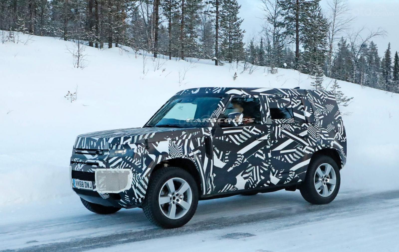 Land Rover Defender 2020 vẫn giữ nhiều bí mật