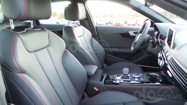 Đánh giá xe Audi A4 2019 về ghế ngồi - Ghế trước thoải mái