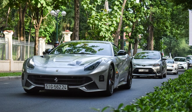 Ferrari F12 Berlinetta Ferrari F12 Berlinetta...