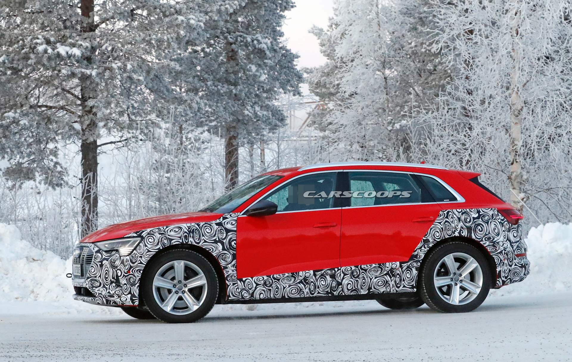 Audi E-Tron phiên bản mới thân xe