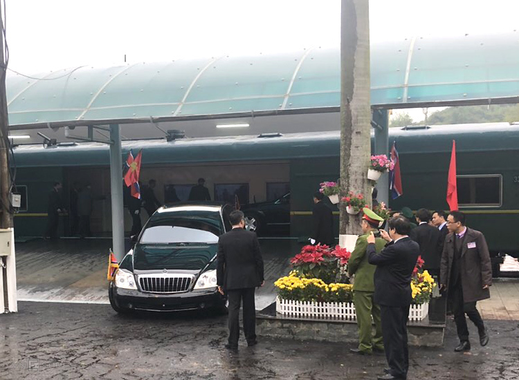 Mercedes-Benz S600 Pullman Guard hộ tống Kim Jong Un về Hà Nội 19