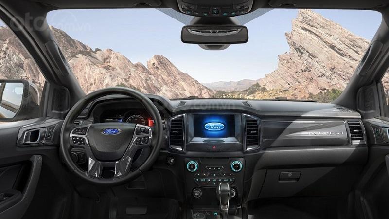 Khoang cabin Ford Everest 2019 Khoang cabin Ford Everest 2019...