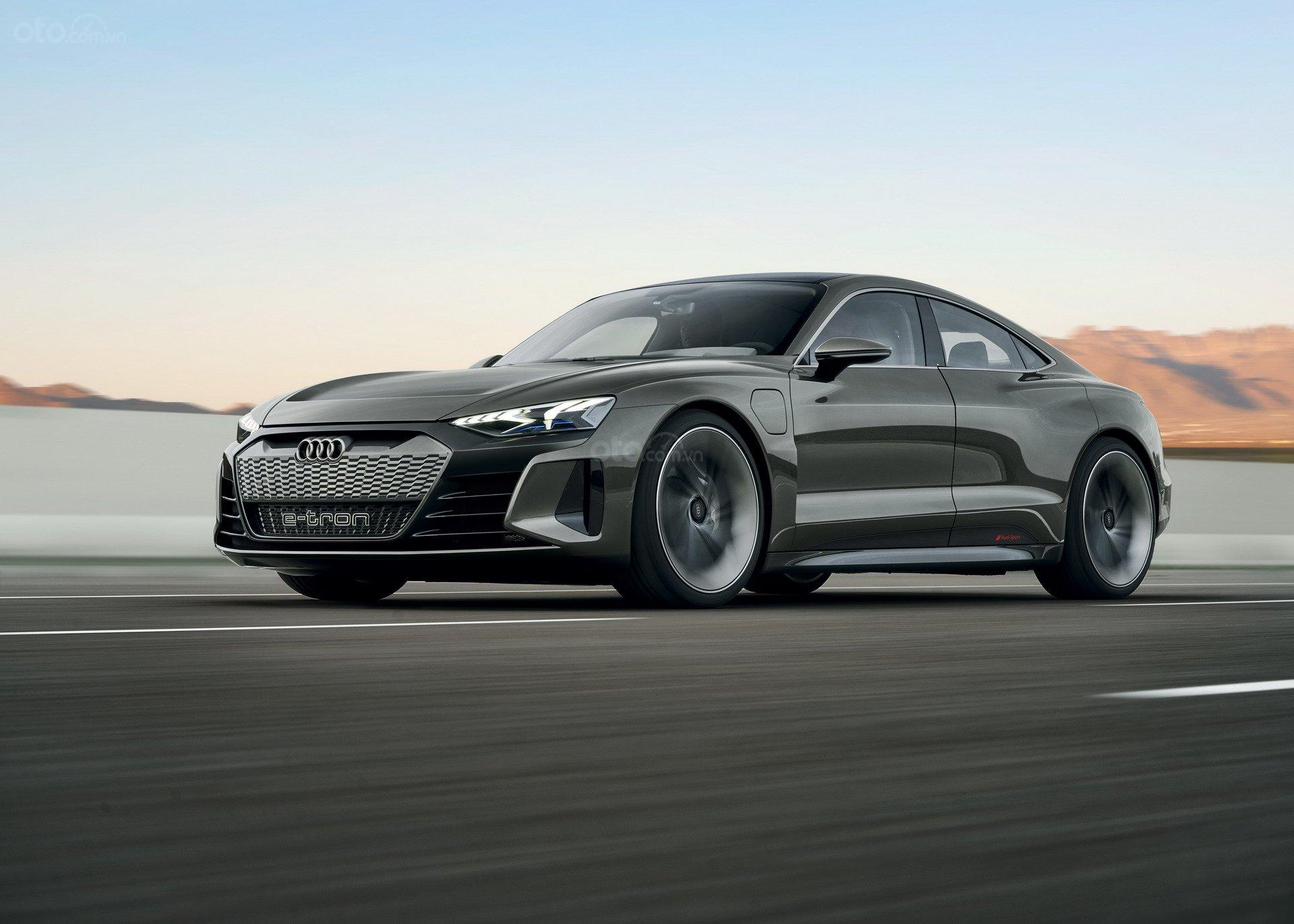 Audi E-Tron GT concept đang chạy