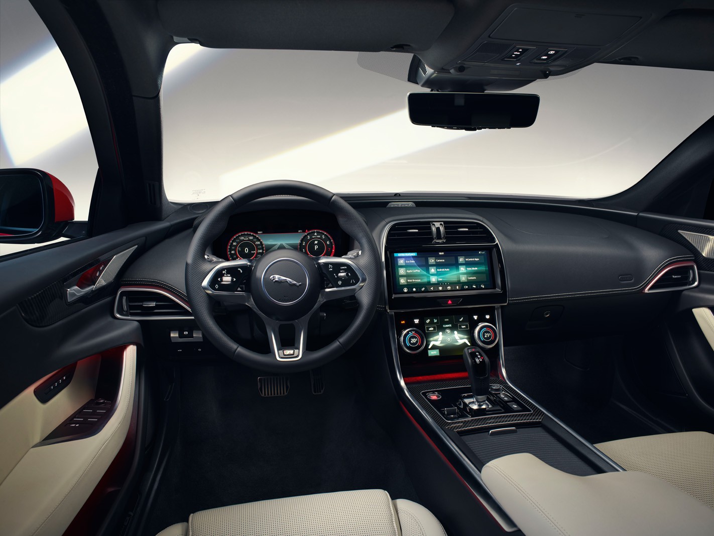 Jaguar XE 2019 nội thất a1.