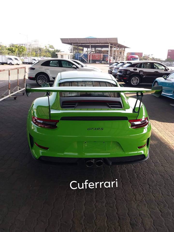 Porsche 911 GT3 RS có màu sơn “hiếm” giá trị hơn 200 triệu đồng xuất hiện tại Việt Nam4aa