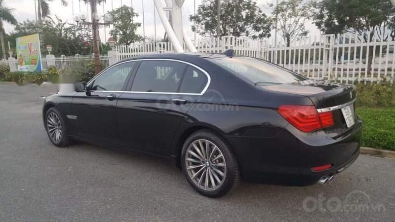BMW 7 Series màu đen đã qua sử dụng...