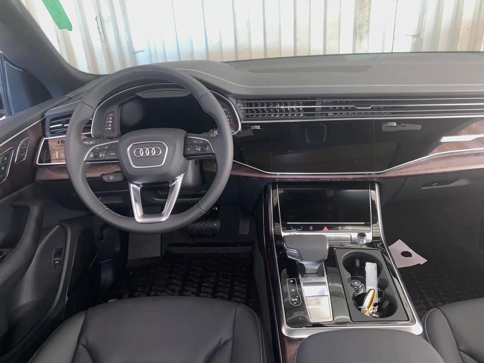 Chiếc Audi Q8 đầu tiên vừa về Việt Nam có gì đặc biệt? 3 Chiếc Audi Q8 đầu tiên vừa về Việt Nam có gì đặc biệt? a3