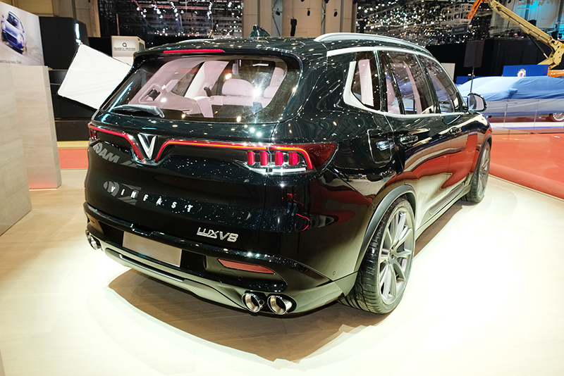 Ngoại thất VinFast LUX A8 ra mắt tại Geneva 2019