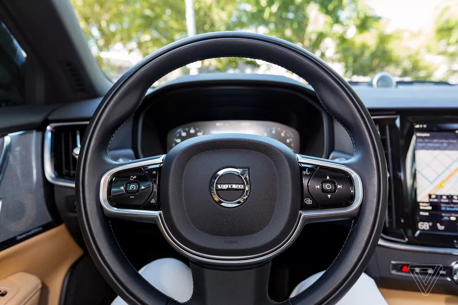 Volvo giới hạn tốc độ ở 180 km/h a1