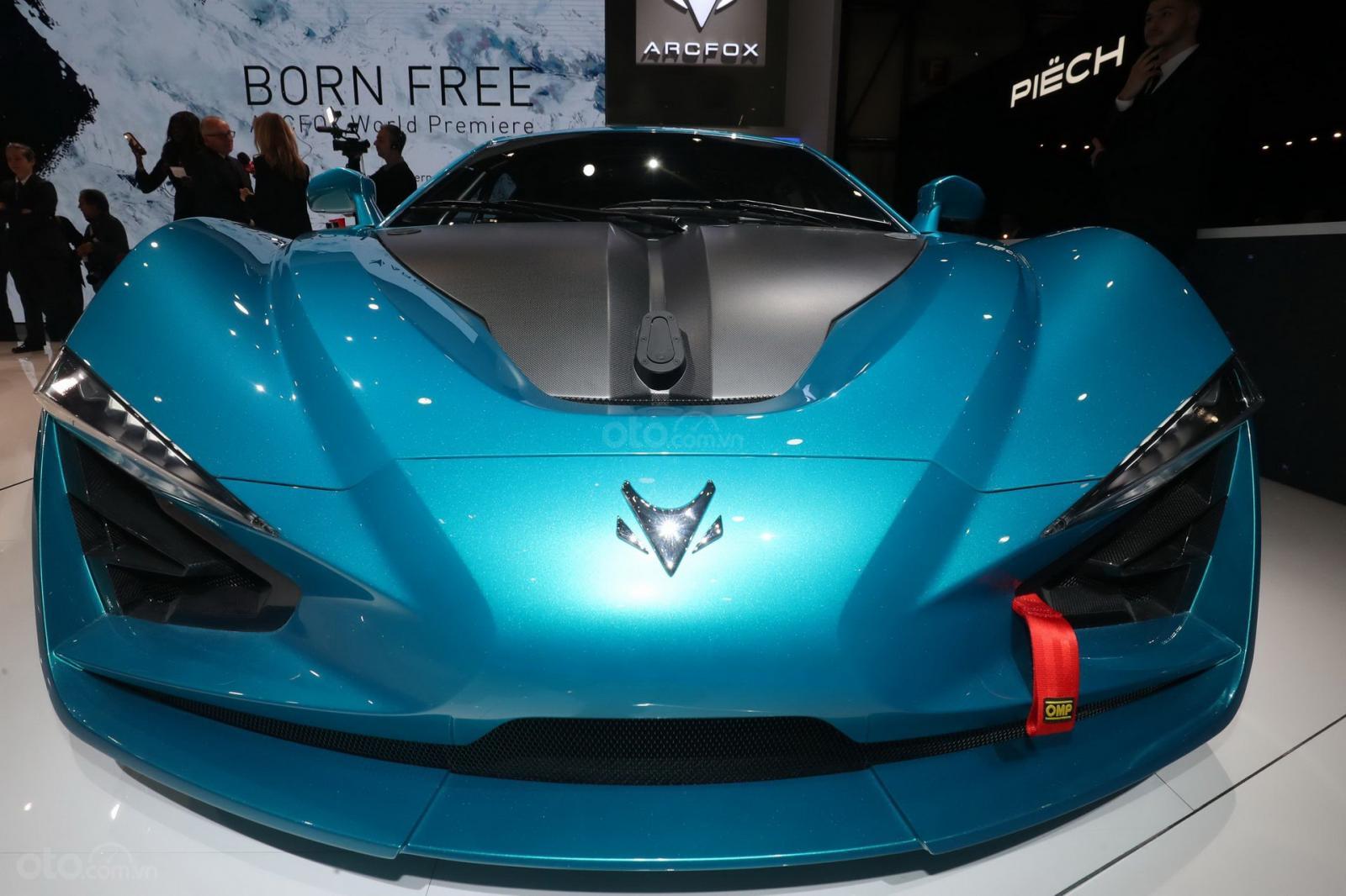 Hình ảnh BAIC ArcFox GT tại Geneva 2019 - 3