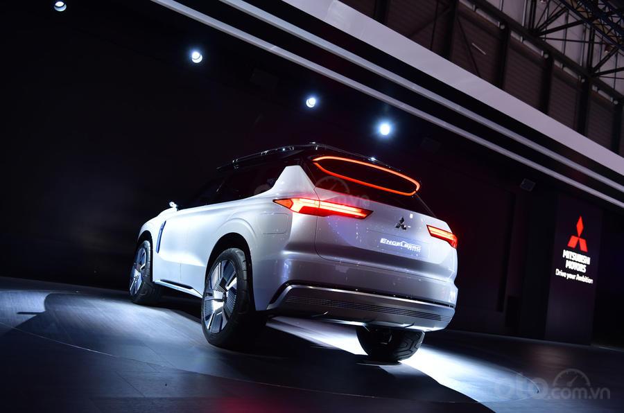 Xem trước Mitsubishi Outlander thế hệ mới cực hầm hố quá concept Engelberg Tourer 9 Xem trước Mitsubishi Outlander thế hệ mới cực hầm hố quá concept Engelberg Tourer a9