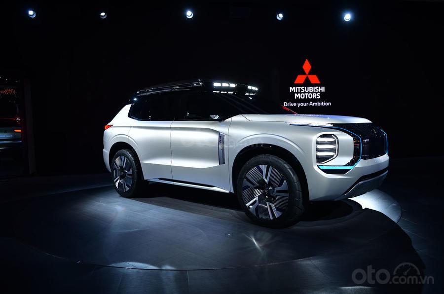 Xem trước Mitsubishi Outlander thế hệ mới cực hầm hố quá concept Engelberg Tourer 5 Xem trước Mitsubishi Outlander thế hệ mới cực hầm hố quá concept Engelberg Tourer a5