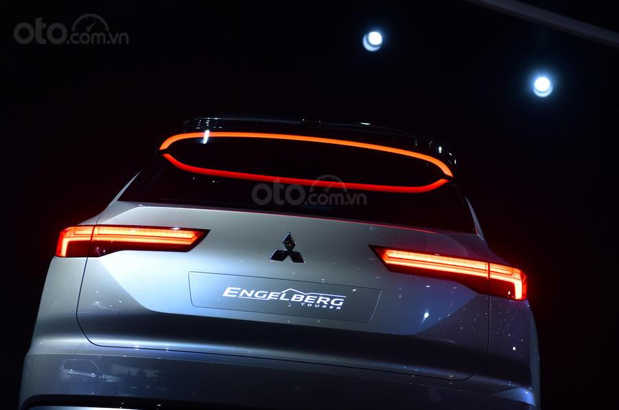 Xem trước Mitsubishi Outlander thế hệ mới cực hầm hố quá concept Engelberg Tourer 8 Xem trước Mitsubishi Outlander thế hệ mới cực hầm hố quá concept Engelberg Tourer a8