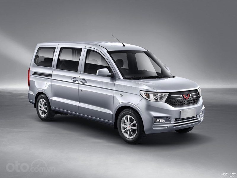 Wuling Hongguang V - mẫu MPV 150 triệu với đầu xe hao hao VinFast Lux SA2.0