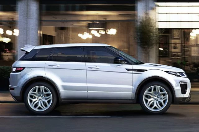 Range Rover Evoque tặng thêm 200 triệu đồng cho chị em nào sở hữu xe trong tháng 3/20192aa
