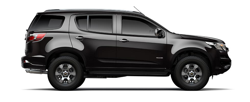 So sánh xe Chevrolet Trailblazer 2019 và Nissan Terra 2019 về thân xe.