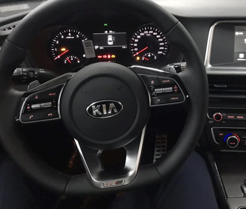 Kia Optima 2019 nâng cấp bị bắt gặp tại đại lý ở Việt Nam - Ảnh 3 Kia Optima 2019 nâng cấp bị bắt gặp tại đại lý ở Việt Nam - Ảnh 3.