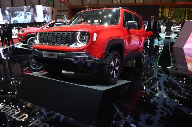 Jeep Renegade plug-in hybrid 2019 Jeep Renegade plug-in hybrid 2019 đầu xe