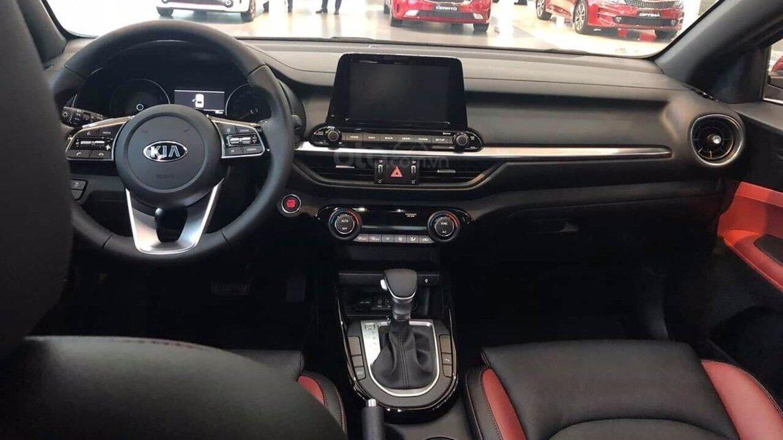 Fan xe Kia Cerato tại Việt Nam trầm trồ với bản dành riêng cho Trung Quốc 6 Fan xe Kia Cerato tại Việt Nam trầm trồ với bản dành riêng cho Trung Quốc a6