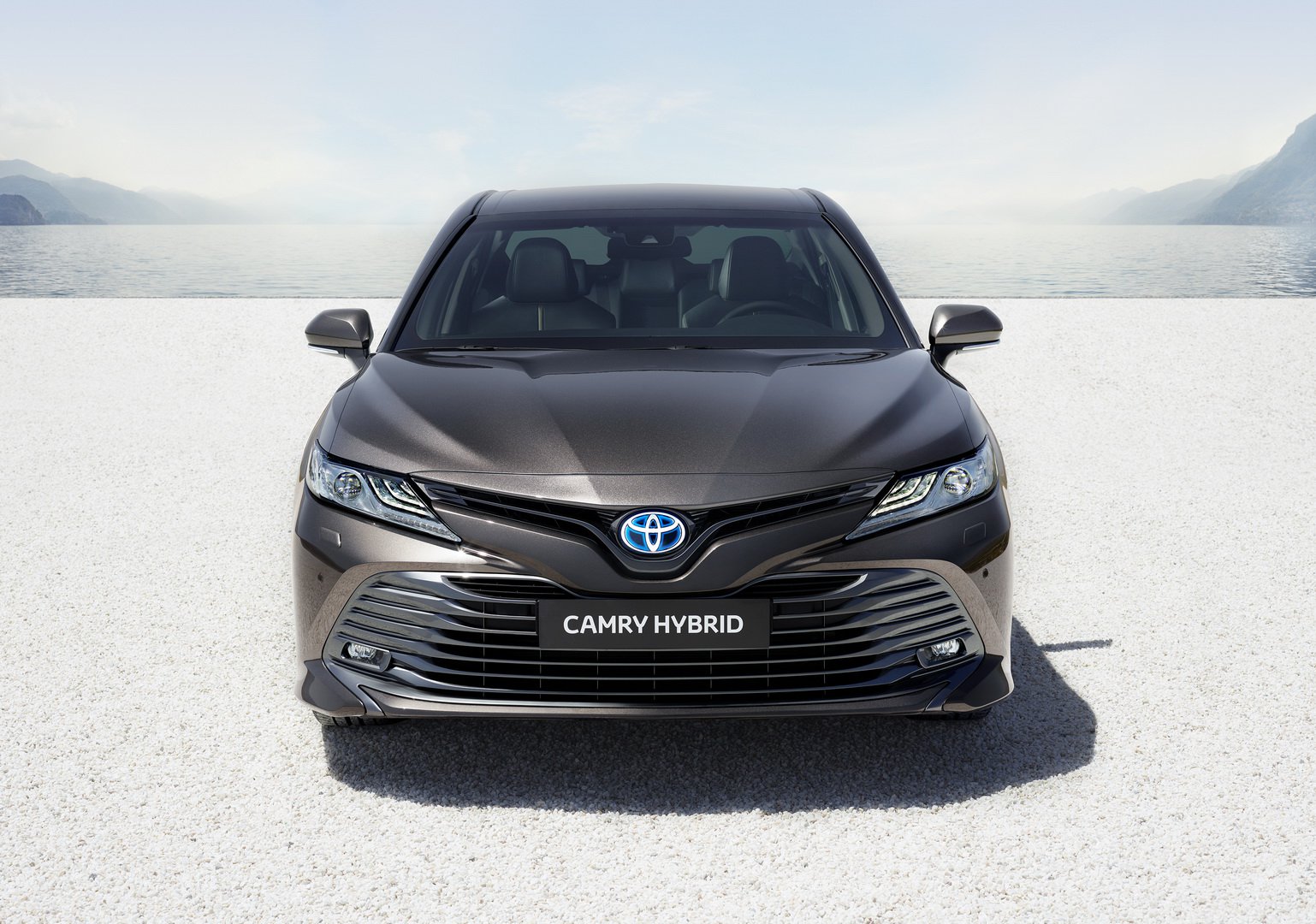 Vào tháng 4 tới, Toyota Camry 2019 sẽ ra mắt thị trường Anh - Ảnh 2.