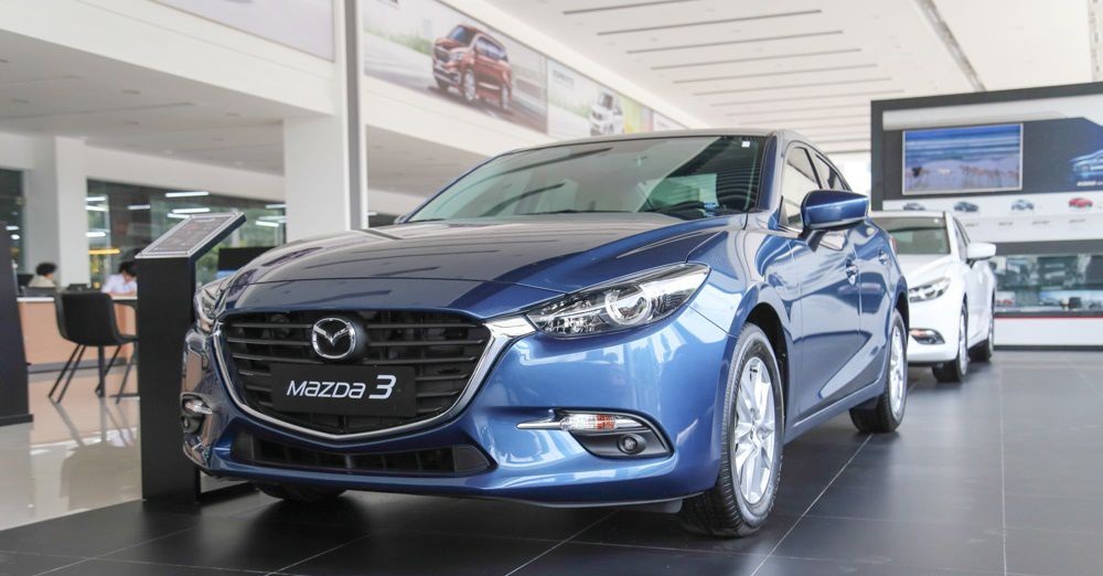 Phân khúc sedan hạng C tháng 3 tiếp tục là sân chơi của Mazda 3.