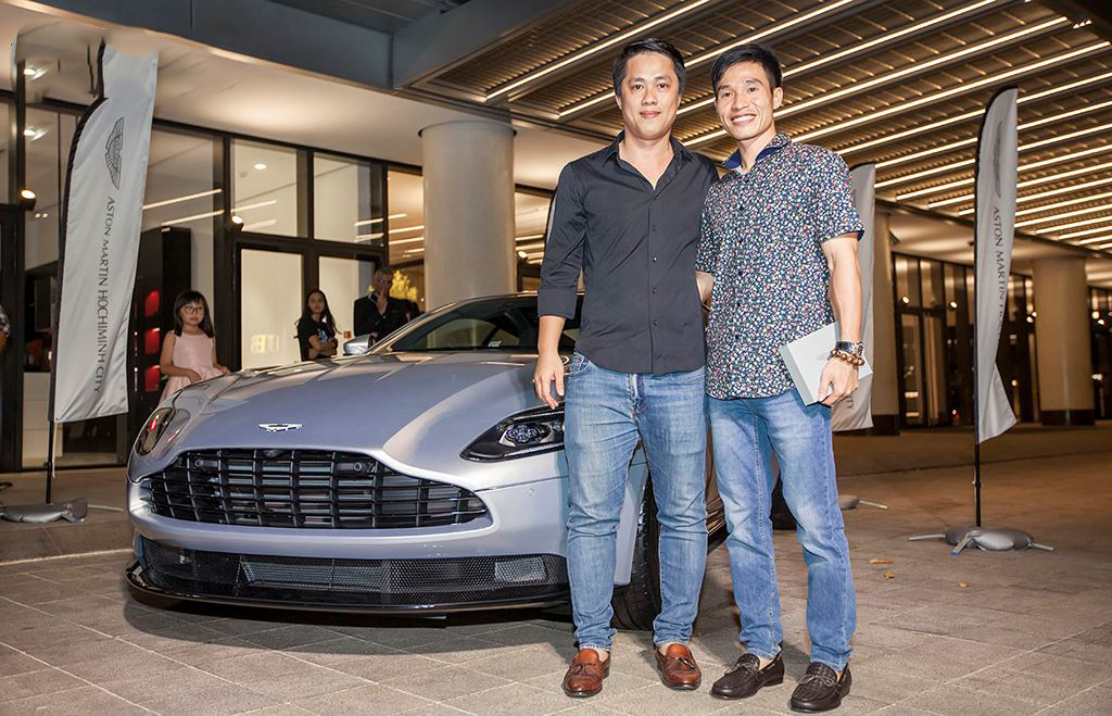 Danh tính 3 đại gia Việt sở hữu siêu xe Aston Martin chính hãng đầu tiên tại Việt Nam 5 Danh tính 3 đại gia Việt sở hữu siêu xe Aston Martin chính hãng đầu tiên tại Việt Nam5aa