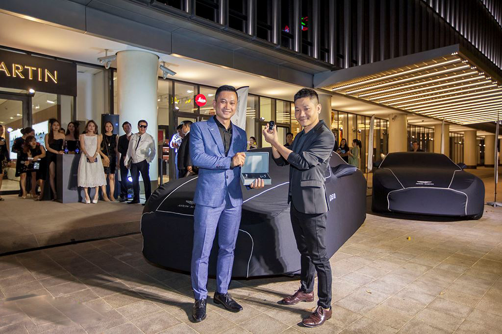 Danh tính 3 đại gia Việt sở hữu siêu xe Aston Martin chính hãng đầu tiên tại Việt Nam4dsfsd