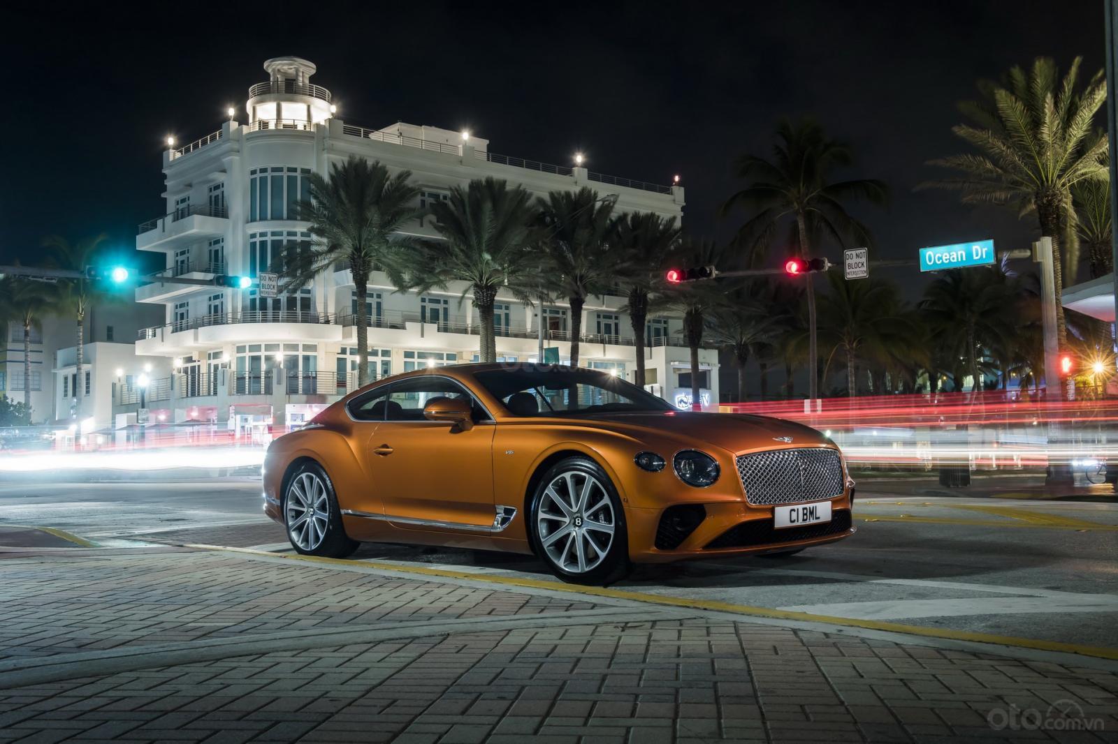​Bentley Continental GT 2020 khoe dáng - 1