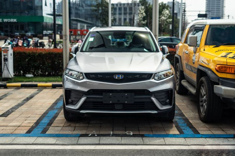 Mê mẩn với SUV coupe Geely FY11 đến từ Trung Quốc 9 Mê mẩn với SUV coupe Geely FY11 đến từ Trung Quốc a9