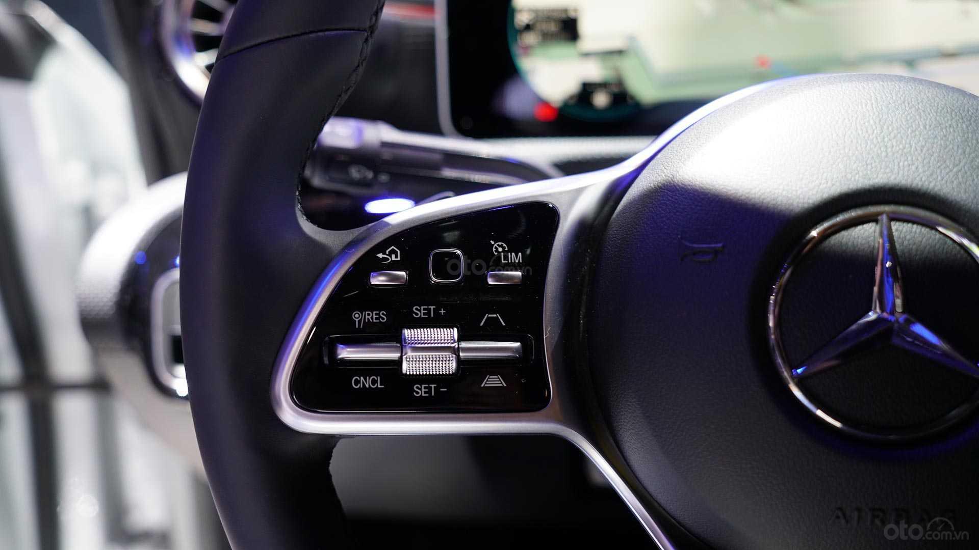 Mercedes-Benz GLA-Class 2020 - cận cảnh vô-lăng