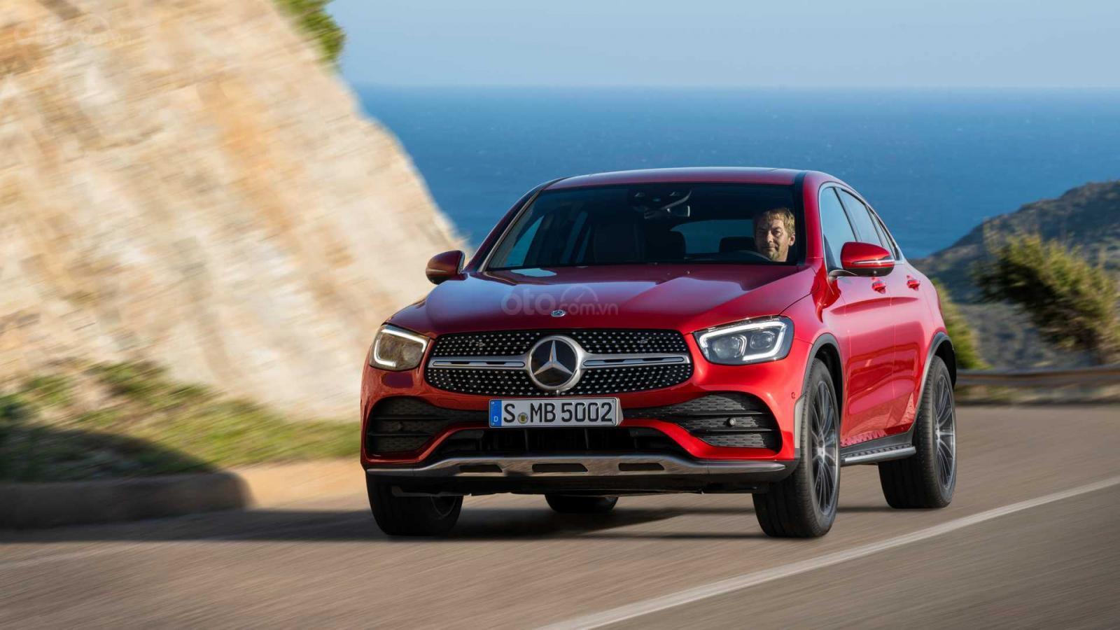 Mercedes-Benz GLC 2020 Coupe đổi dáng, nâng cấp động cơ