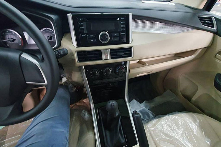 Mitsubishi Xpander có thêm bản màu đỏ về Việt Nam a5.